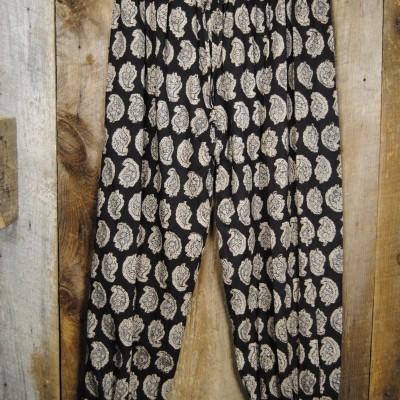 yoga pants made with all natural dyes